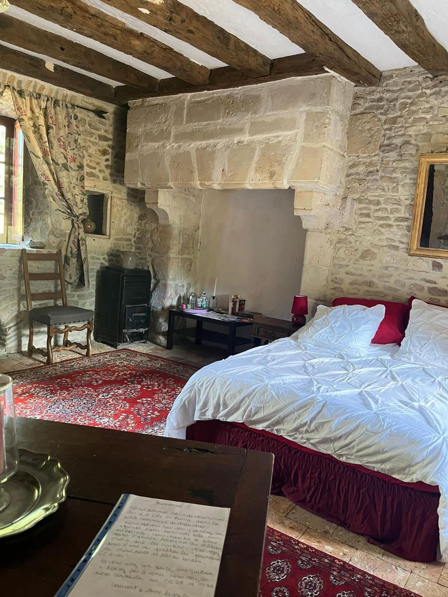 Chambre Dans Tour Du 15Eme Siecle Mauvieres Exterior photo